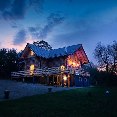 Woods Lodge Plitvice Lakes ドレツニック・グラード エクステリア 写真