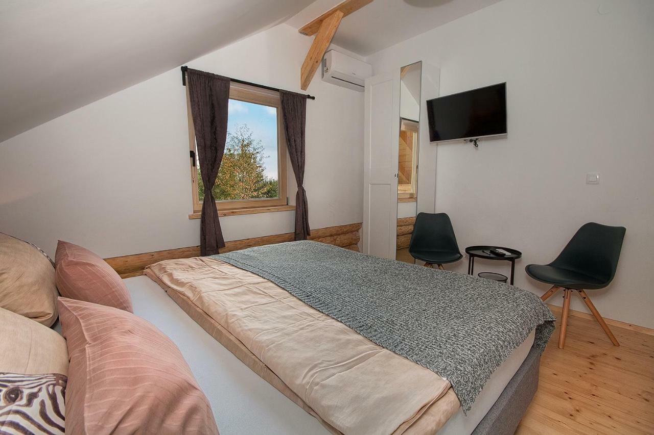 Woods Lodge Plitvice Lakes ドレツニック・グラード エクステリア 写真