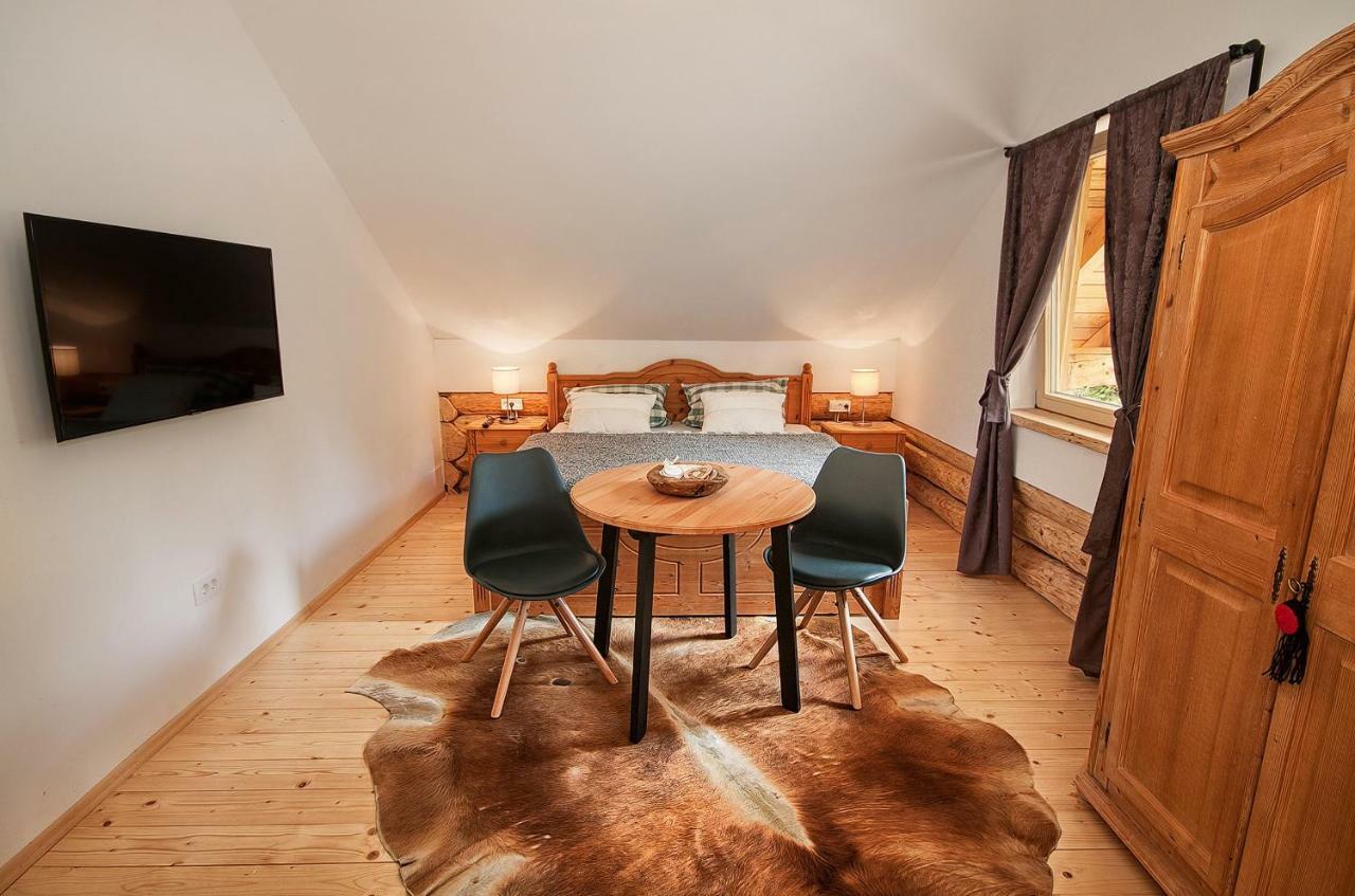 Woods Lodge Plitvice Lakes ドレツニック・グラード エクステリア 写真