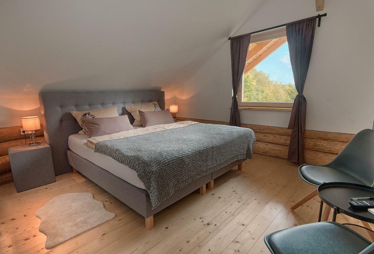 Woods Lodge Plitvice Lakes ドレツニック・グラード エクステリア 写真